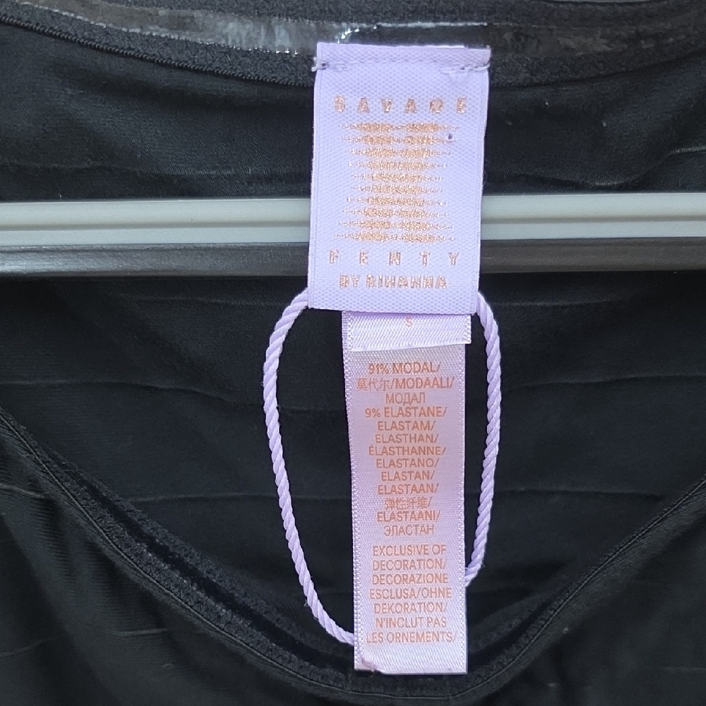 Savage X Fenty Black Front Tie Bow Crop Top NWOT - Picture 2 of 5
